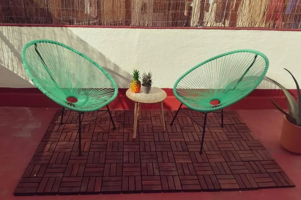 M4 Cool Terrace. 1 Min To Metro. 15 Min To Center Appartement Esplugues de Llobregat
